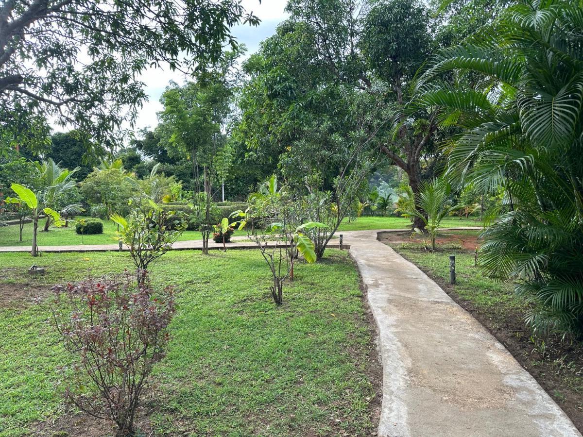 Sigiriya Cottage ภายนอก รูปภาพ