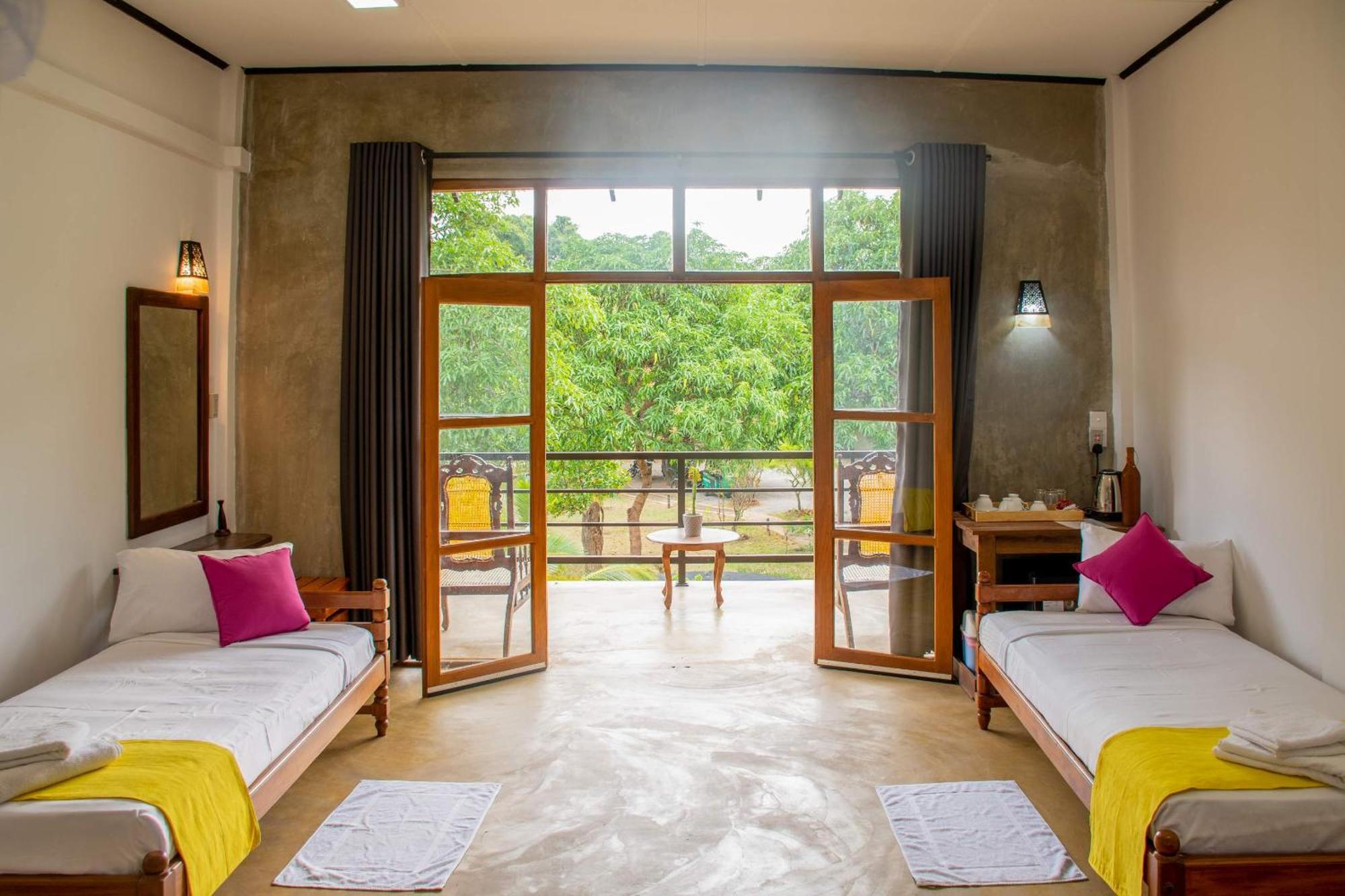 Sigiriya Cottage ภายนอก รูปภาพ